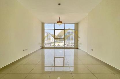 Apartment - 1 Bedroom - 2 Bathrooms for rent in Jumeirah Garden City - Al Satwa - Dubai