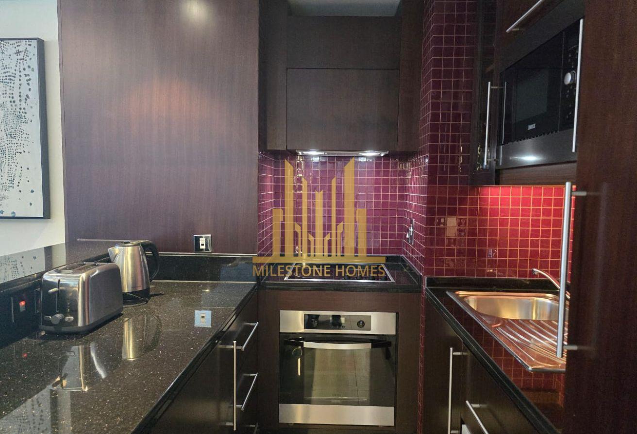 Furnished Ready to Move Prime Location photo 7