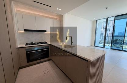 Apartment - 2 - 2 for sale in Binghatti Ivory - Dubai Healthcare City 2 - Al Jaddaf - Dubai