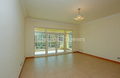 Apartment - 2 Bedrooms - 2 Bathrooms for rent in Abu Keibal - Shoreline Apartments - Palm Jumeirah - Dubai