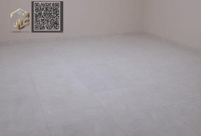 126111452 - Property Image 3