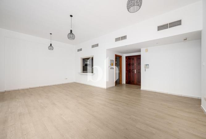 64408090 - Property Main Image