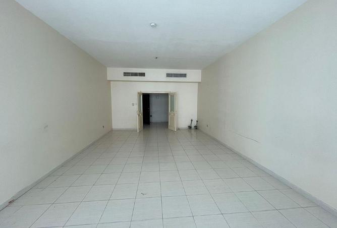 64029181 - Property Main Image