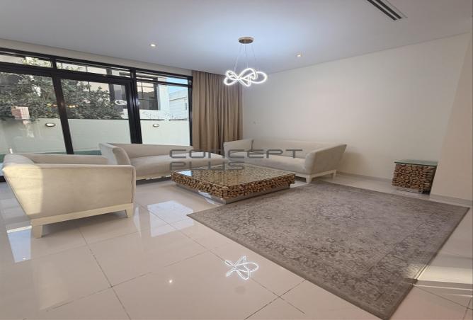 97802151 - Property Image 2