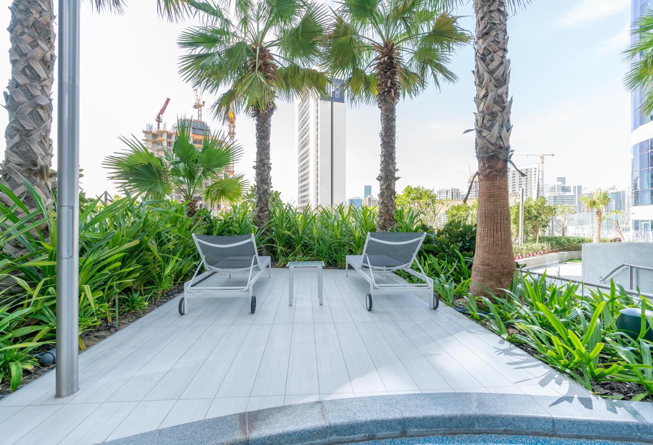 Special Offer 2BR 2BA 64 Floor Apt. Parking photo 19