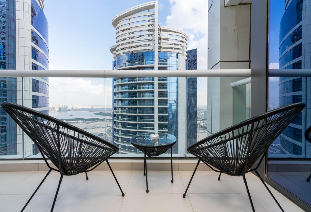 Special Offer 2BR 2BA 64 Floor Apt. Parking photo 29