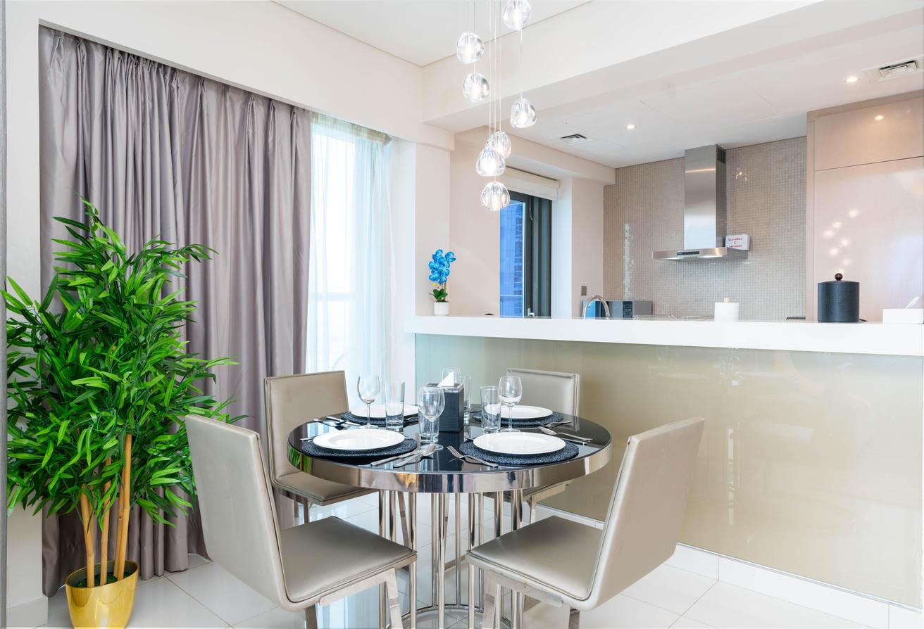 Special Offer 2BR 2BA 64 Floor Apt. Parking photo 11
