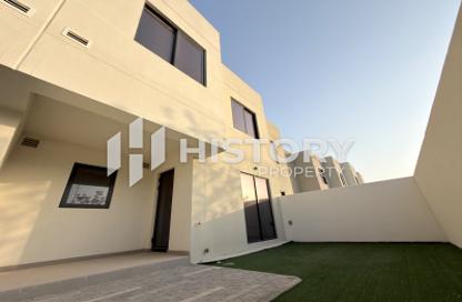 Townhouse - 3 - 5 for sale in Noya - Yas Island - Abu Dhabi