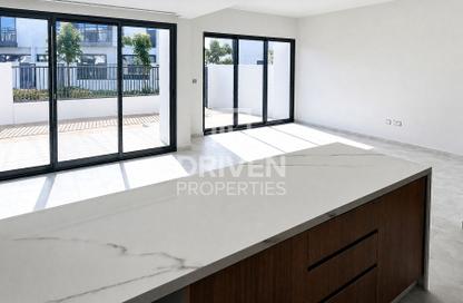 Townhouse - 4 - 4 for rent in La Rosa - Villanova - Dubai