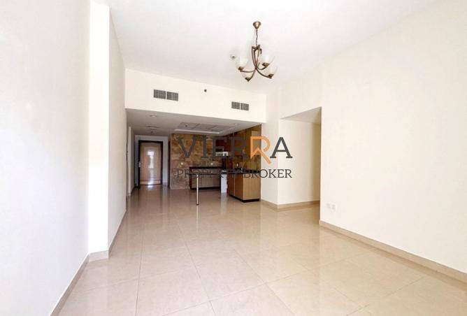 84063311 - Property Main Image