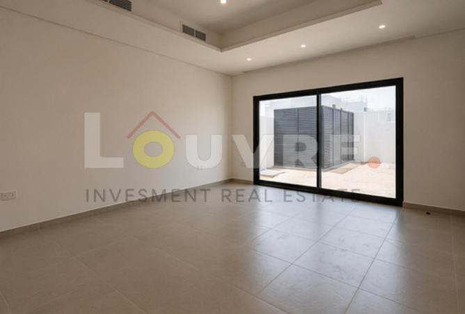 104261548 - Property Image 2