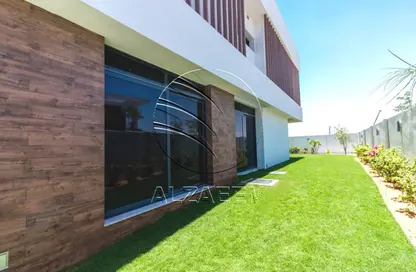 Villa - 5 Bedrooms - 7 Bathrooms for sale in West Yas - Yas Island - Abu Dhabi Villa - 5 Bedrooms - 7 Bathrooms for sale in West Yas - Yas Island - Abu Dhabi