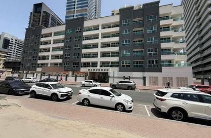 Apartment - 2 Bedrooms - 2 Bathrooms for sale in Marina Park - Dubai Marina - Dubai