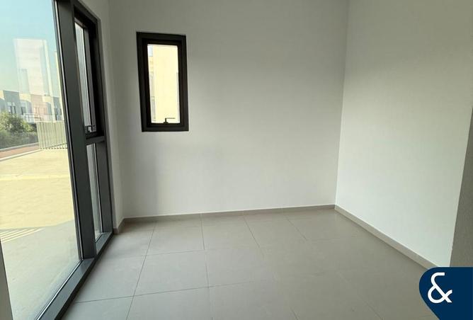 92704745 - الصورة الرئيسية للعقار