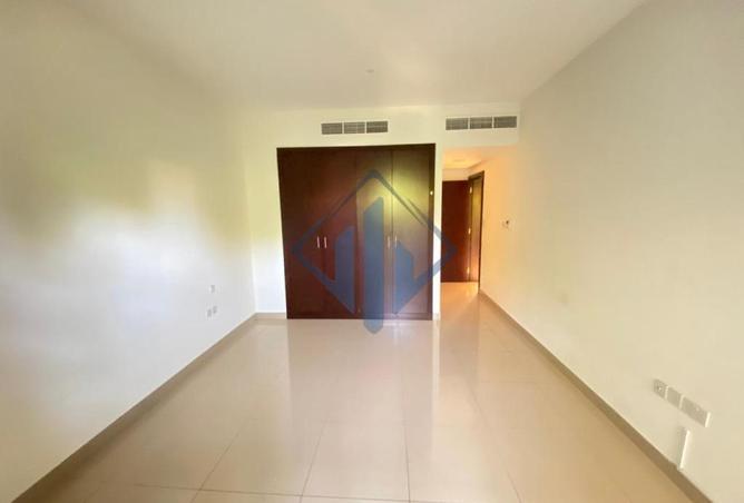 73864464 - Property Image 3