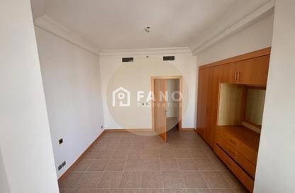 Apartment - 2 Bedrooms - 3 Bathrooms for rent in Al Hamri - Shoreline Apartments - Palm Jumeirah - Dubai