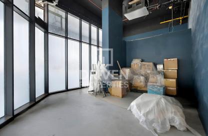 Retail - Studio for rent in SOL Bay - Business Bay - Dubai