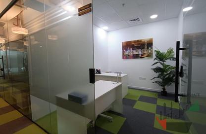 Business Centre - Studio - 4 for rent in Iris Bay - Business Bay - Dubai