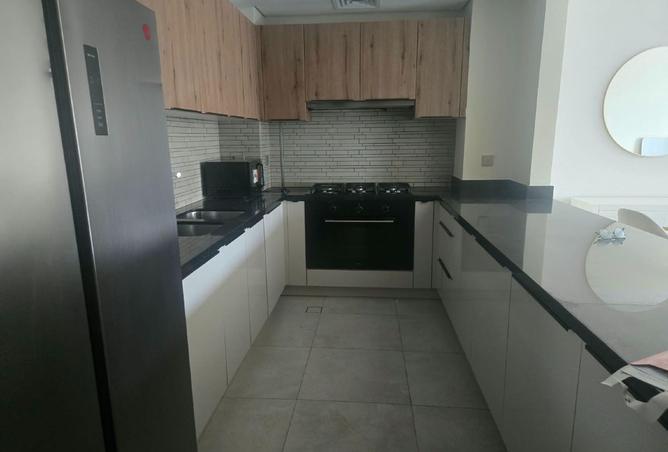 Fully Furnished | Well Maintained |Vacant & Ready photo 3