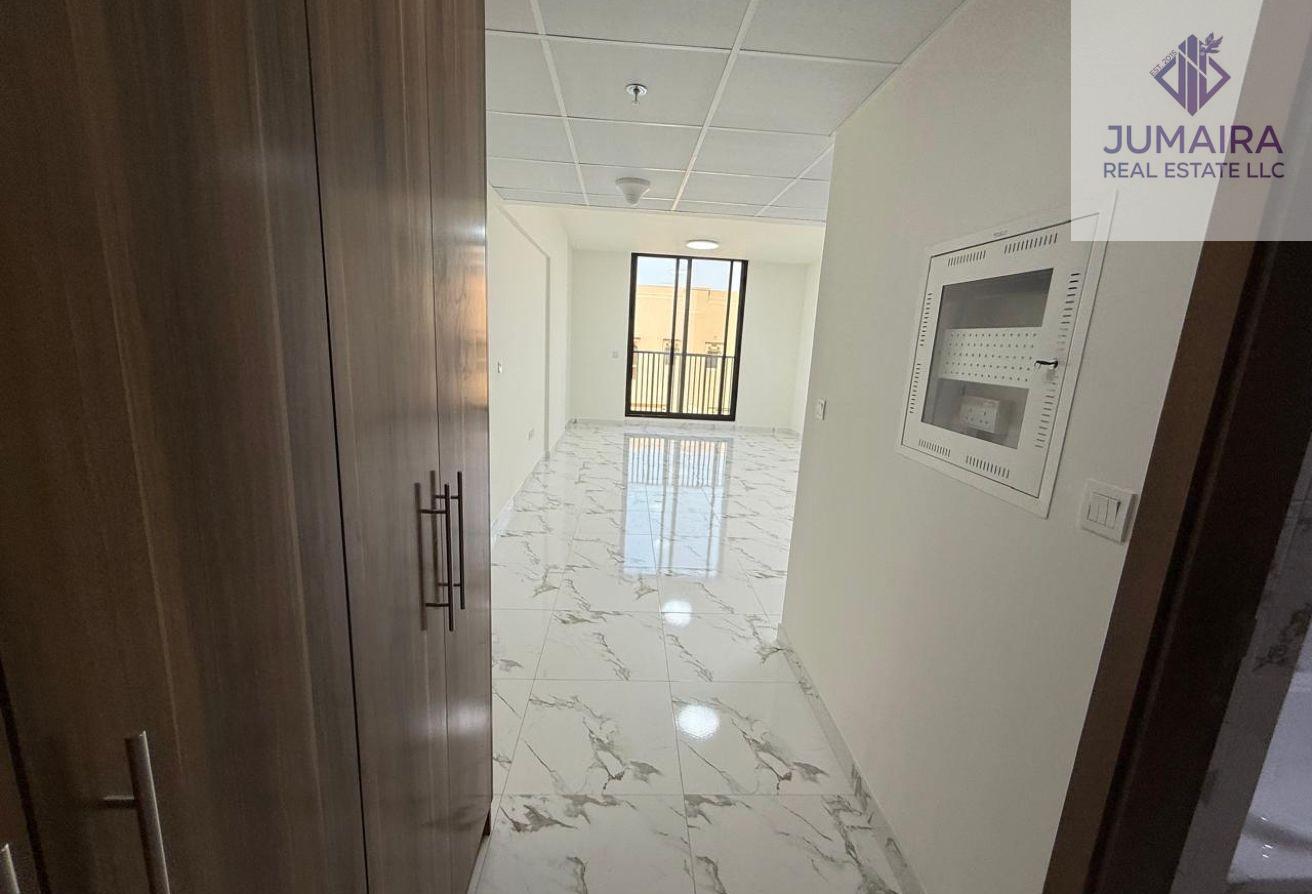 Prime I Coastal Lifestyle 2BR | Al Hamra Marina