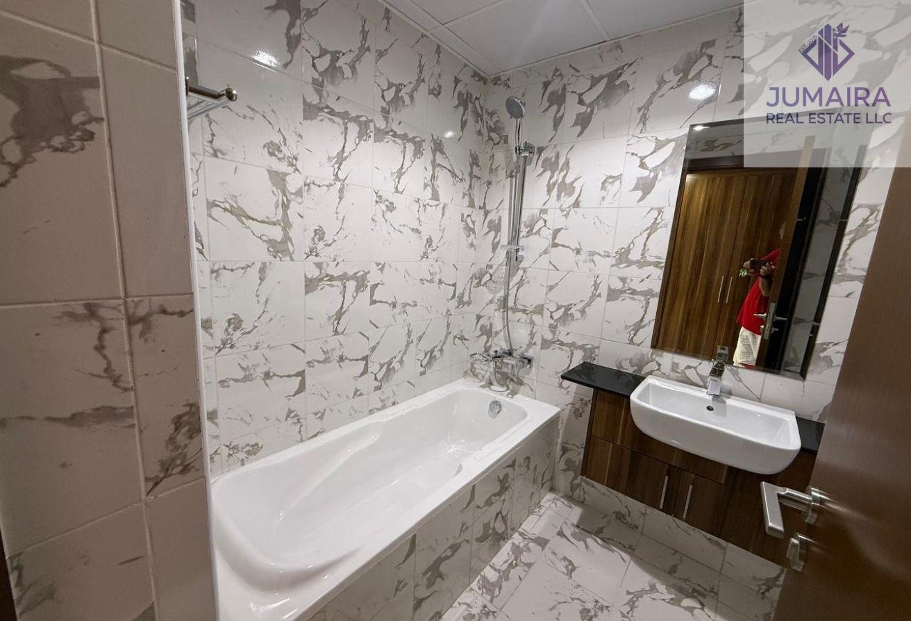 Prime I Coastal Lifestyle 2BR | Al Hamra Marina