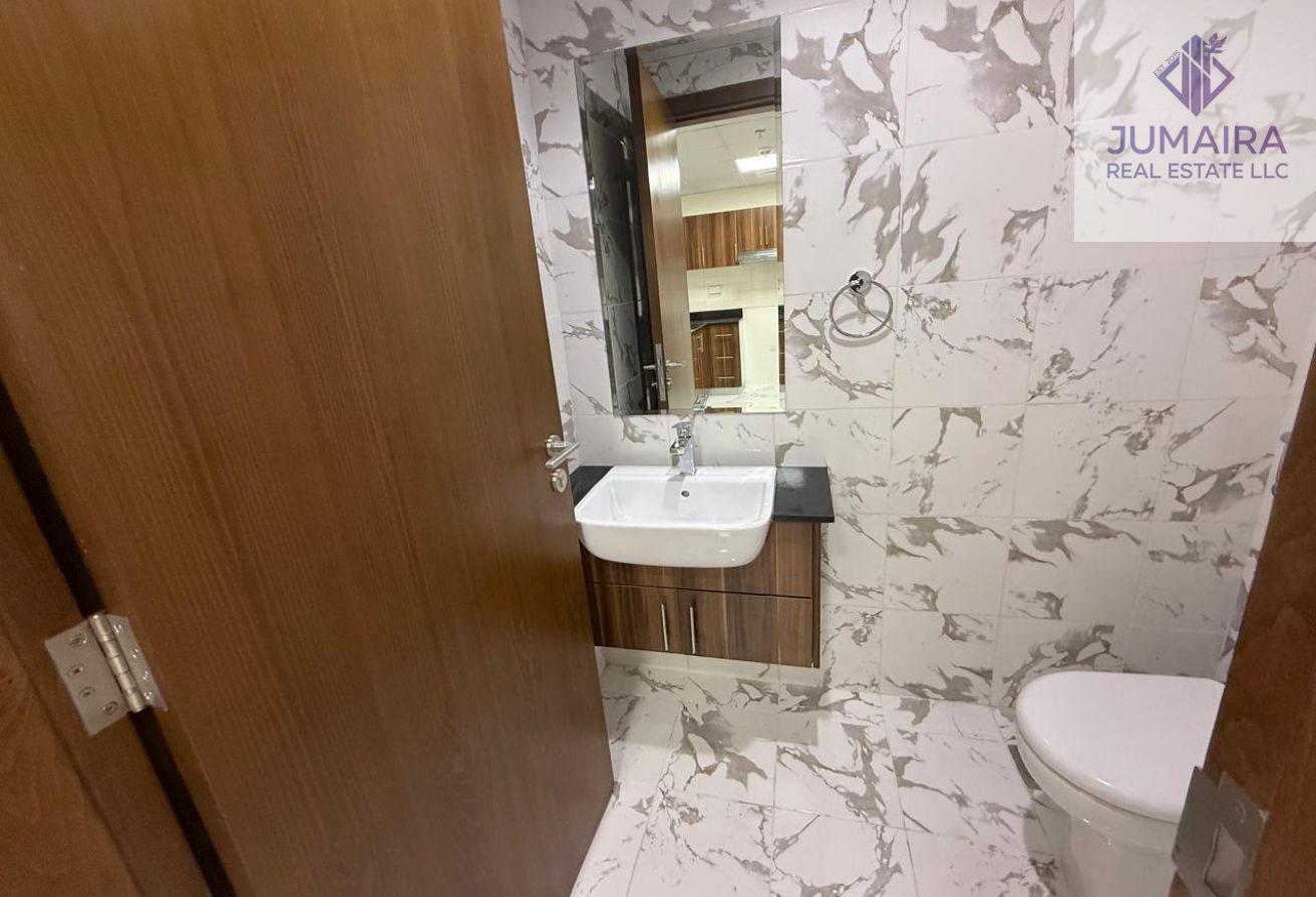 Prime I Coastal Lifestyle 2BR | Al Hamra Marina