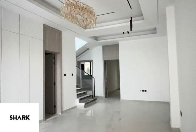 61695921 - Property Image 2