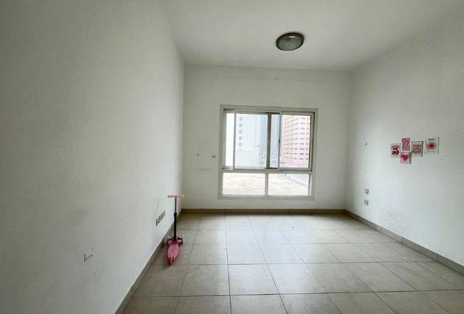 73342383 - Property Image 3