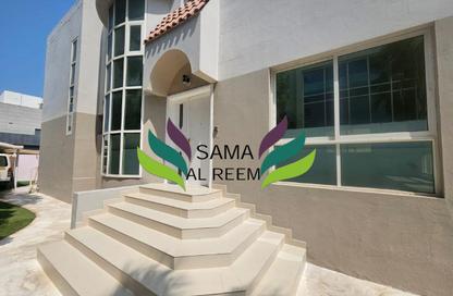Villa - 4 - 4 for rent in Umm Suqeim 1 Villas - Umm Suqeim 1 - Umm Suqeim - Dubai