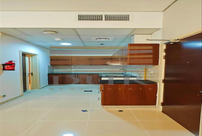 121990655 - Property Image 3