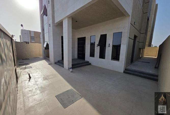 111853250 - Property Image 2