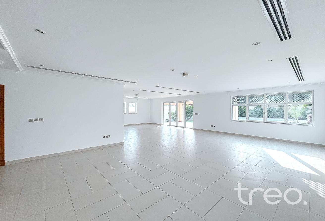 4 Bed Large | Internal | D3 | Vacant photo 4