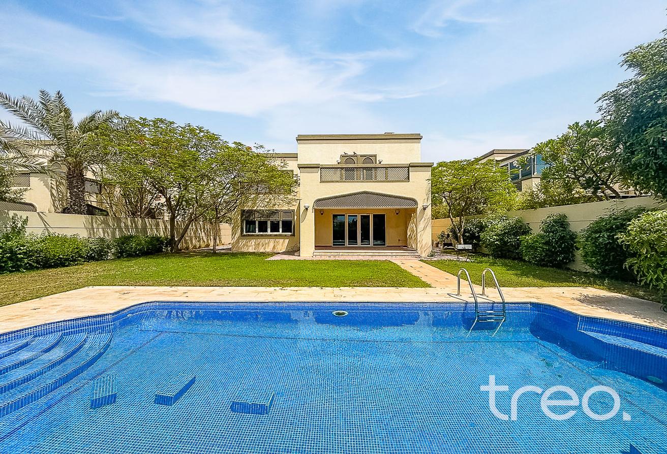 4 Bed Large | Internal | D3 | Vacant photo 2