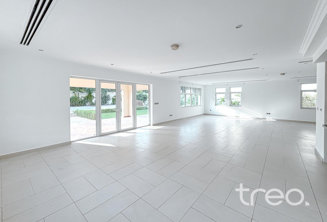 4 Bed Large | Internal | D3 | Vacant photo 11