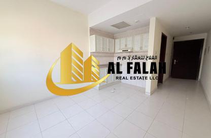 Apartment - Studio - 1 for rent in Rolla Square - Rolla Area - Sharjah