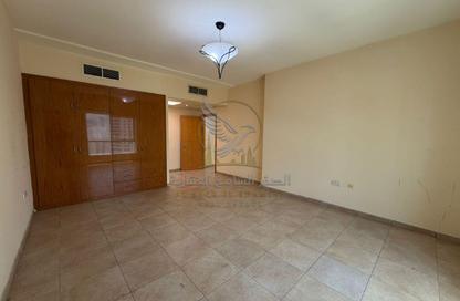 Apartment - 1 Bedroom - 2 Bathrooms for rent in Al Kaloti Tower - Al Majaz 2 - Al Majaz - Sharjah