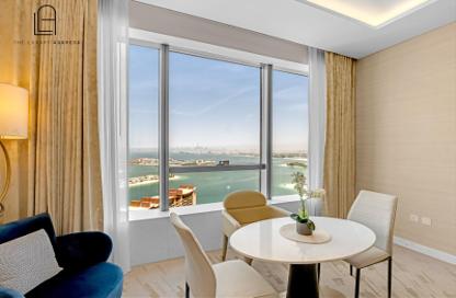 Apartment - Studio - 1 Bathroom for sale in The Palm Tower - Palm Jumeirah - Dubai