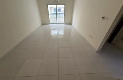 Apartment - 1 Bedroom - 2 Bathrooms for rent in Crown Palace Hotel - Al Rashidiya 1 - Al Rashidiya - Ajman