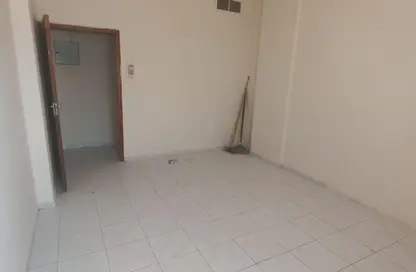 Apartment - 1 Bedroom - 1 Bathroom for rent in Al Butina 9 Building - Al Butina - Sharjah