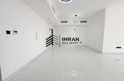 Apartment - 3 Bedrooms - 4 Bathrooms for rent in Tilal City A - Tilal City - Sharjah Apartment - 3 Bedrooms - 4 Bathrooms for rent in Tilal City A - Tilal City - Sharjah