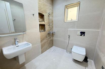 Villa - 5 Bedrooms - 5 Bathrooms for rent in Al Aweer 1 - Al Aweer - Dubai