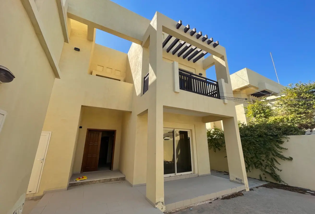 152855000 - Property Main Image