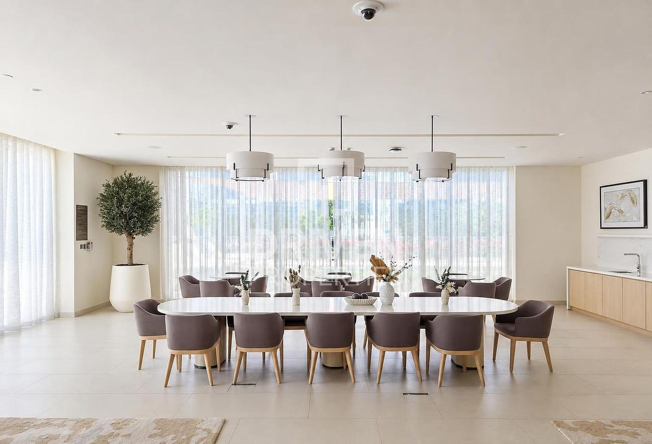Corner Villa | On the Large Lagoon | Negotiable photo 20