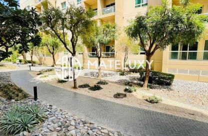 Apartment - 2 Bedrooms - 2 Bathrooms for rent in Al Thayyal 3 - Al Thayyal - Greens - Dubai
