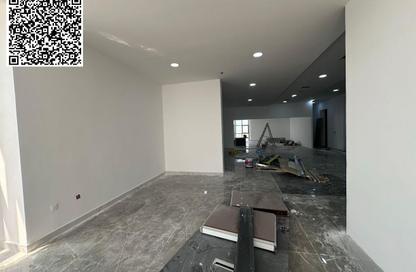 طابق كامل - استوديو - 7 حمامات للايجار في أبراج الراشدية - الراشدية - عجمان وسط المدينة - عجمان