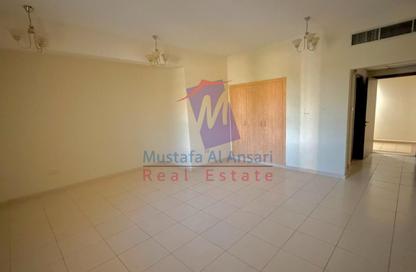 Apartment - Studio - 1 Bathroom for rent in X19 - England Cluster - International City - Dubai