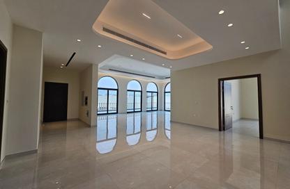 Villa - 5 - 7 for rent in Nad Al Sheba 4 - Nad Al Sheba - Dubai Villa - 5 - 7 for rent in Nad Al Sheba 4 - Nad Al Sheba - Dubai