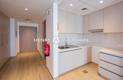 Apartment - Studio - 1 Bathroom for rent in Waters Edge - Yas Island - Abu Dhabi