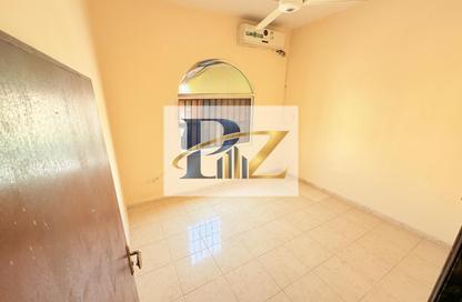 Apartment - 2 - 1 for rent in Fire Station Road - Muwaileh - Sharjah
