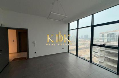 Apartment - 1 Bedroom - 2 Bathrooms for rent in V2 - Dubai Sports City - Dubai